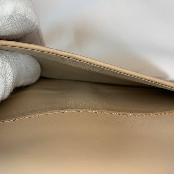 NWOT! Guess Tomato Red Faux Pebbled Leather with Silver Tone Hardware Wallet! - Picture 8 of 9